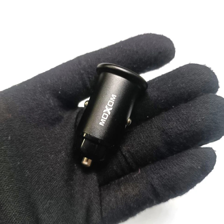 شارژر فندکی 20 وات موکسوم مدل MX-VC11